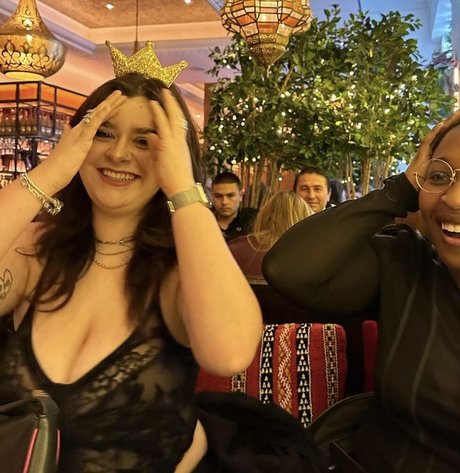 Nagie wyciekłe zdjęcie OnlyFans od Charlotte A