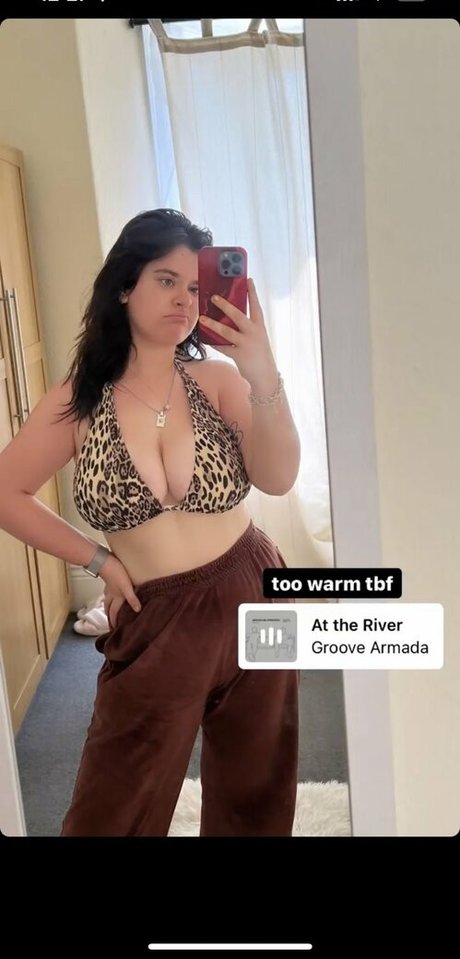 Nagie wyciekłe zdjęcie OnlyFans od Charlotte A