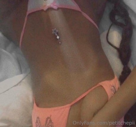 Nagie wyciekłe zdjęcie OnlyFans od Petitchepii