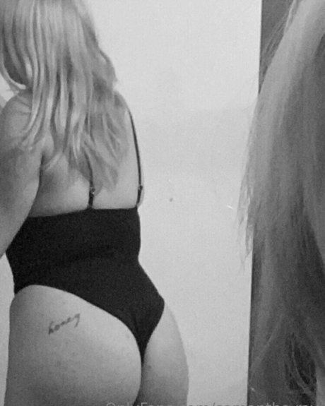 Nagie wyciekłe zdjęcie OnlyFans od Samantharay