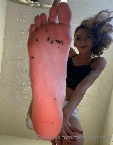 Nagie wyciekłe zdjęcie OnlyFans od Freelongpiggies