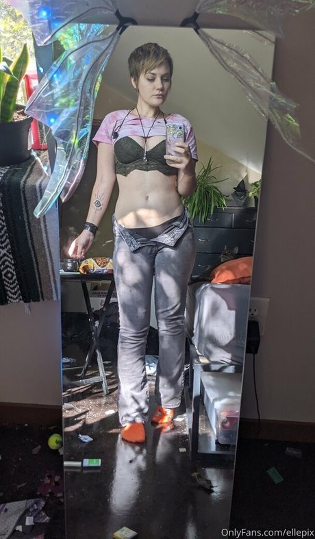 Nagie wyciekłe zdjęcie OnlyFans od Ellepix