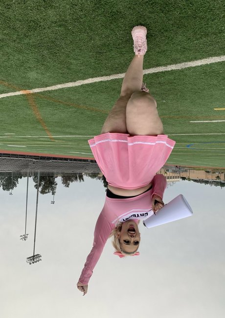 Nagie wyciekłe zdjęcie OnlyFans od Pixiechickxoxo
