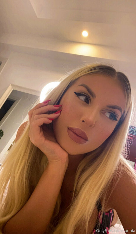 Nagie wyciekłe zdjęcie OnlyFans od Tonnia
