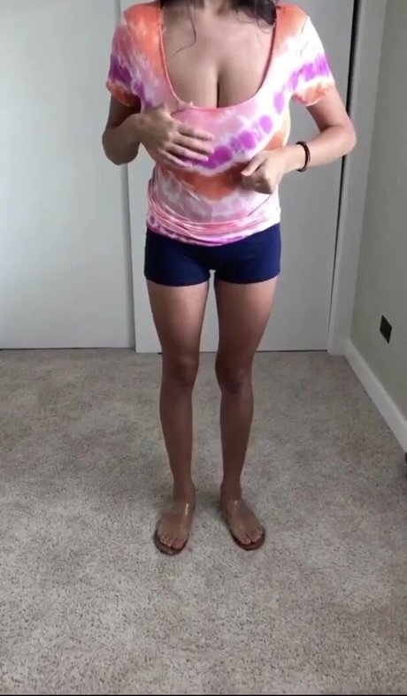 Nagie wyciekłe zdjęcie OnlyFans od Jenicca