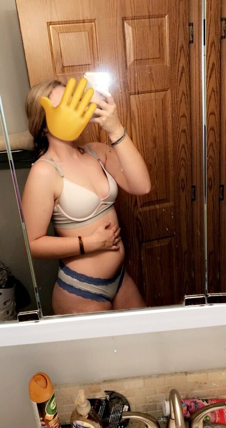 Nagie wyciekłe zdjęcie OnlyFans od Justsmile123