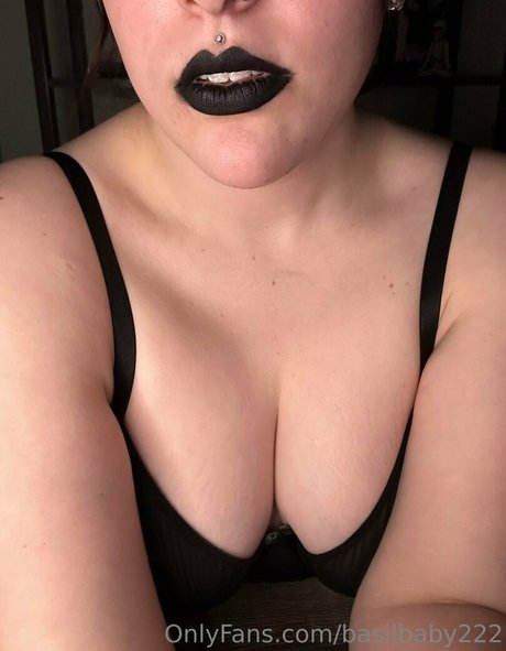 Nagie wyciekłe zdjęcie OnlyFans od Basilbaby222