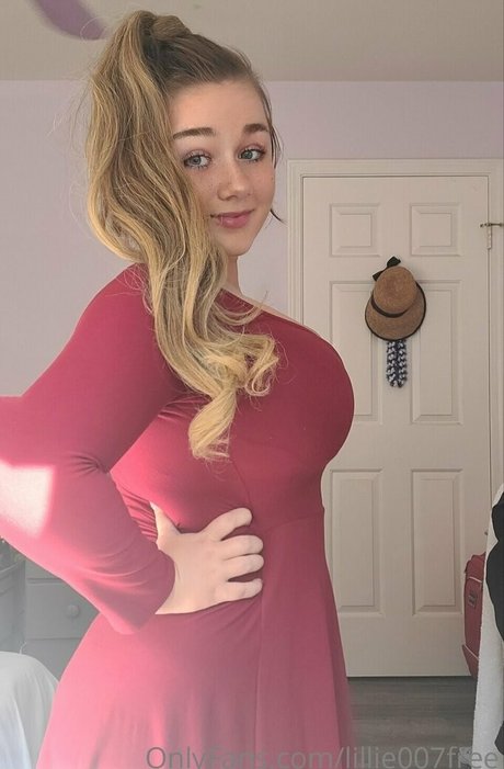 Nagie wyciekłe zdjęcie OnlyFans od Lillie007free