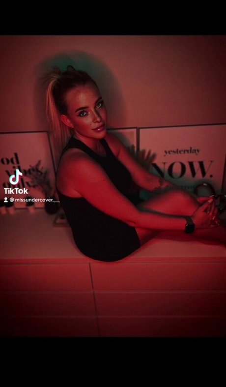 Nagie wyciekłe zdjęcie OnlyFans od Sarah Neuhaus