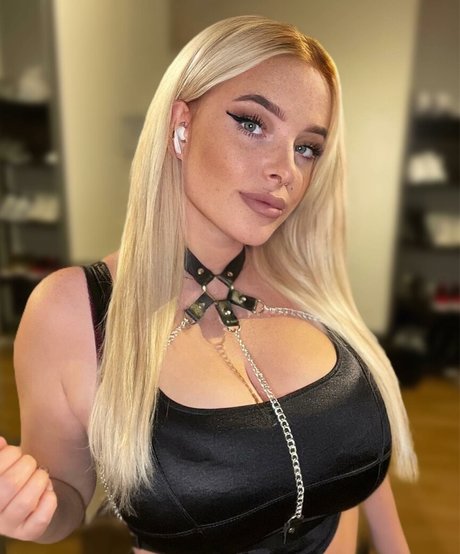 Nagie wyciekłe zdjęcie OnlyFans od Sarah Neuhaus