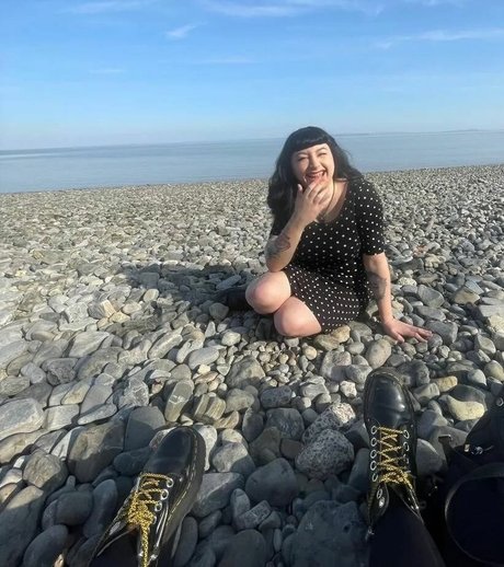 Nagie wyciekłe zdjęcie OnlyFans od Xalexaddams