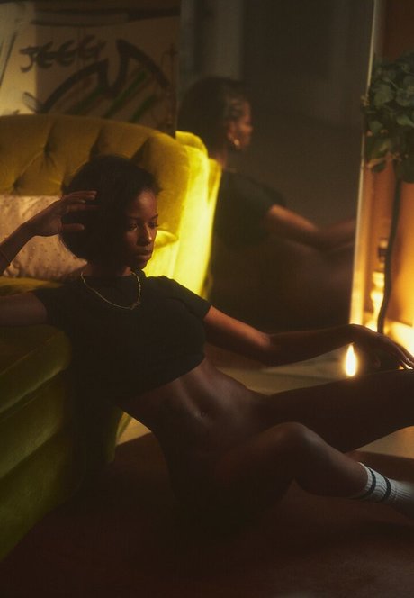 Nagie wyciekłe zdjęcie OnlyFans od Luci Lane