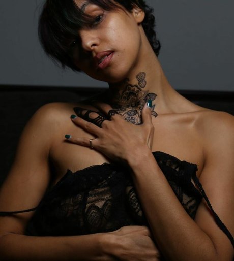 Nagie wyciekłe zdjęcie OnlyFans od Julya Antoinette
