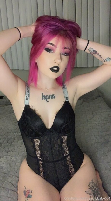 Nagie wyciekłe zdjęcie OnlyFans od Peachybabe001