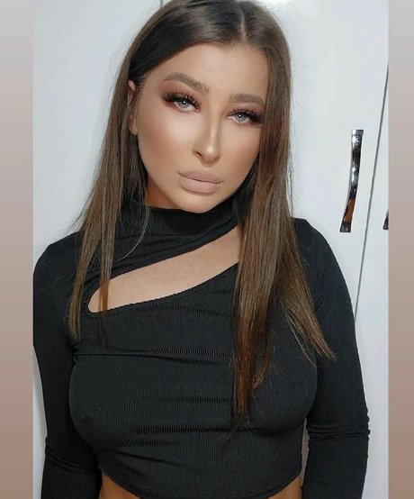 Nagie wyciekłe zdjęcie OnlyFans od Roxanasilvanasandu
