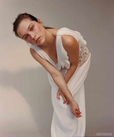 Nagie wyciekłe zdjęcie OnlyFans od Sophie Cookson