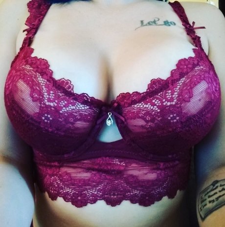 Nagie wyciekłe zdjęcie OnlyFans od Somedrunkbish