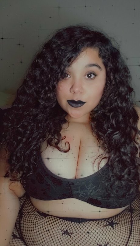 Nagie wyciekłe zdjęcie OnlyFans od Atzula