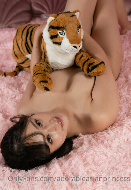 Nagie wyciekłe zdjęcie OnlyFans od Adorableasianprincess