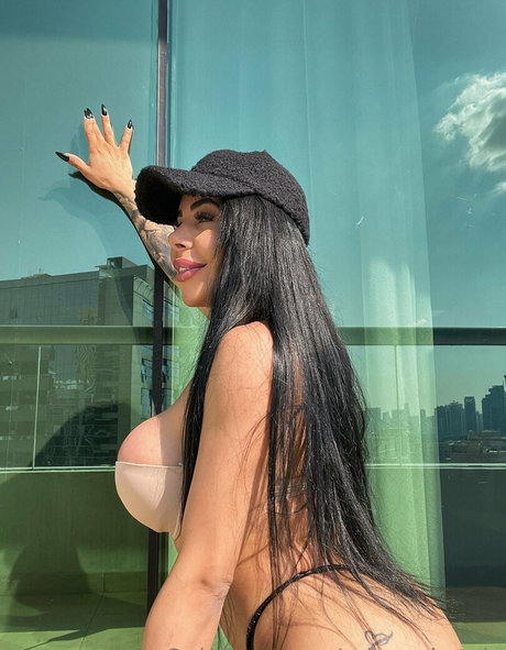 Nagie wyciekłe zdjęcie OnlyFans od Arianaxxl