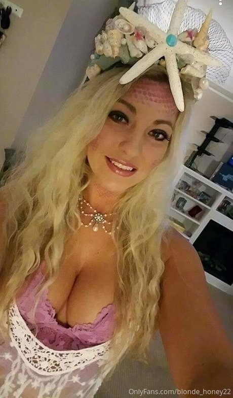 Nagie wyciekłe zdjęcie OnlyFans od Blondehoney22