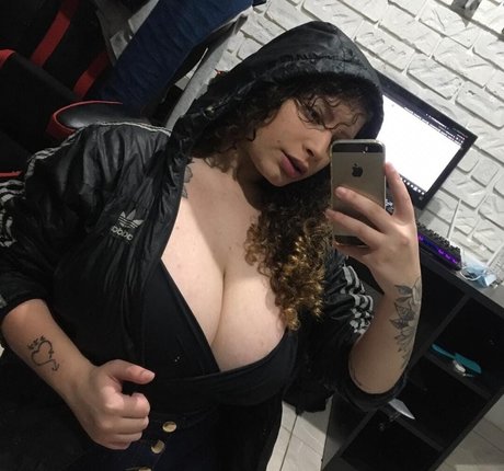 Ashley Alves