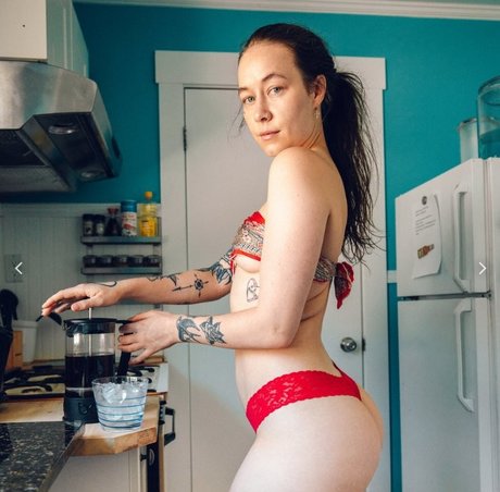 Nagie wyciekłe zdjęcie OnlyFans od Nina Defilla
