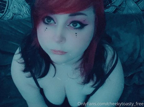 Nagie wyciekłe zdjęcie OnlyFans od Cheekytoastyfree