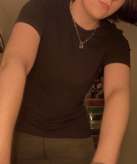 Nagie wyciekłe zdjęcie OnlyFans od Vampbussy
