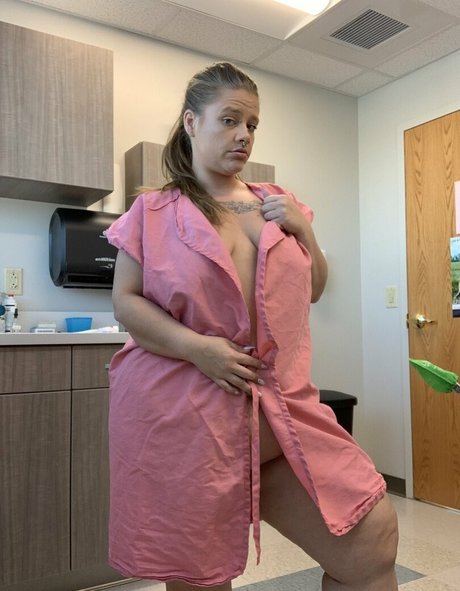 Nagie wyciekłe zdjęcie OnlyFans od Lilyloveles