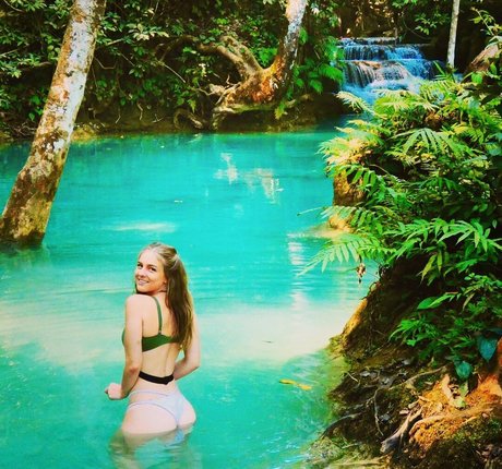 Nagie wyciekłe zdjęcie OnlyFans od Fenellajane