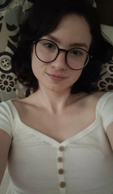Nagie wyciekłe zdjęcie OnlyFans od Lunarium