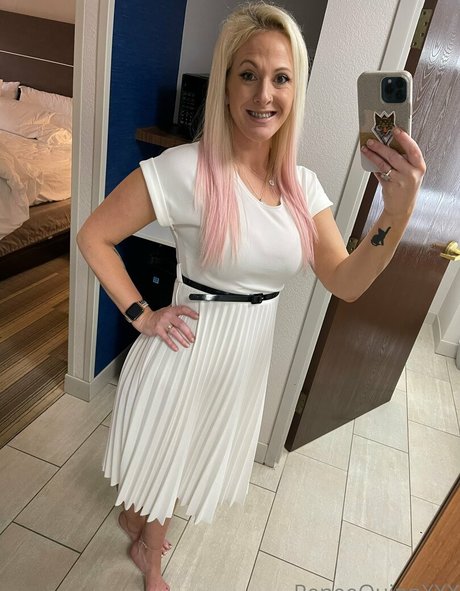 Nagie wyciekłe zdjęcie OnlyFans od Reneequinnxxx