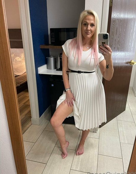 Nagie wyciekłe zdjęcie OnlyFans od Reneequinnxxx