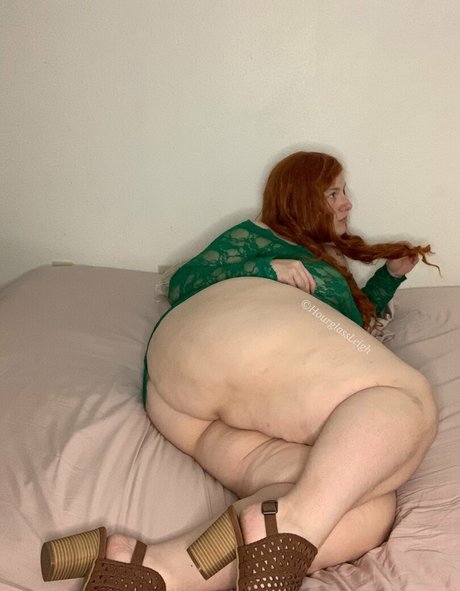 Nagie wyciekłe zdjęcie OnlyFans od Hourglassleigh