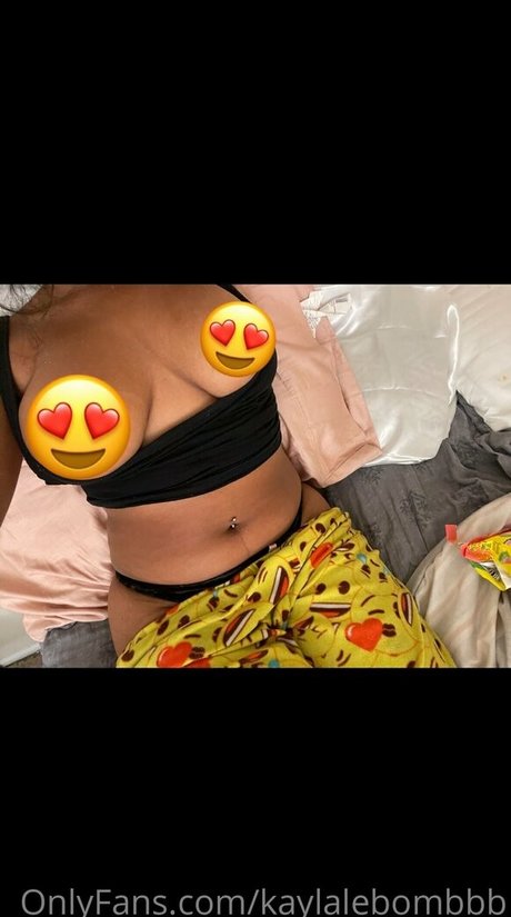 Nagie wyciekłe zdjęcie OnlyFans od Kaylalebombbb