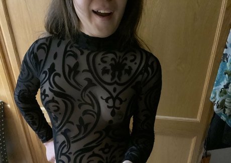 Nagie wyciekłe zdjęcie OnlyFans od Sakiinightshade