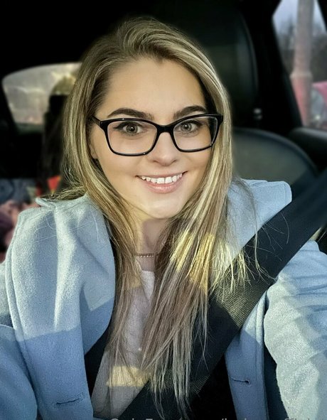 Nagie wyciekłe zdjęcie OnlyFans od Helenrofficial