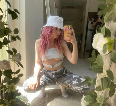 Nagie wyciekłe zdjęcie OnlyFans od Justinefans