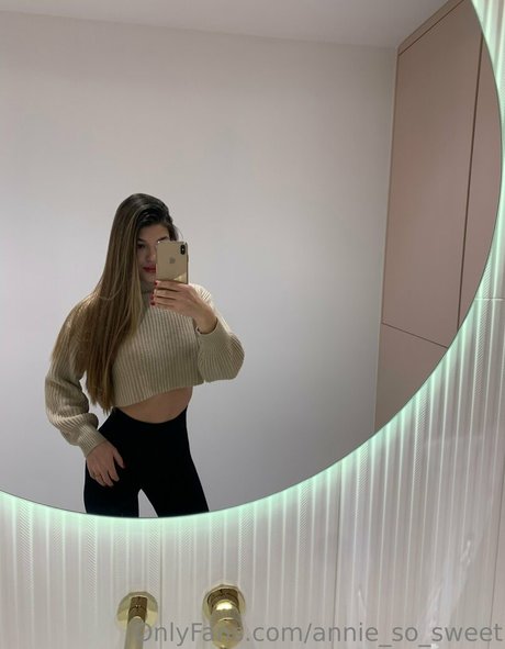 Nagie wyciekłe zdjęcie OnlyFans od Anniesosweet