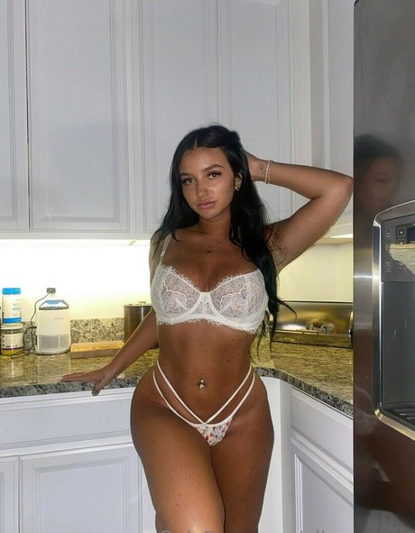Nagie wyciekłe zdjęcie OnlyFans od Ally Bross