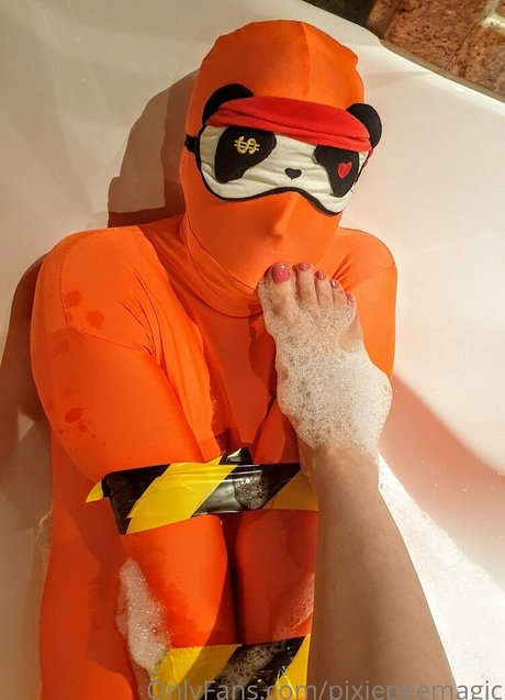 Nagie wyciekłe zdjęcie OnlyFans od Pixiepeemagic