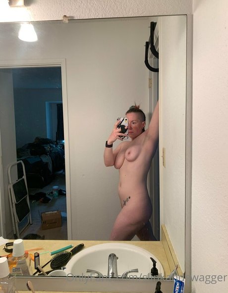 Nagie wyciekłe zdjęcie OnlyFans od Slinkandswagger