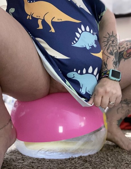 Nagie wyciekłe zdjęcie OnlyFans od Scarletrainxxx
