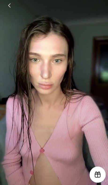 Nagie wyciekłe zdjęcie OnlyFans od Karina Sunshine