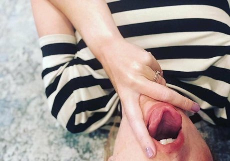 Nagie wyciekłe zdjęcie OnlyFans od Moxicontin