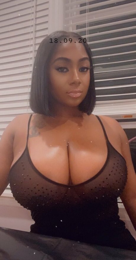 Therealchanellealicia