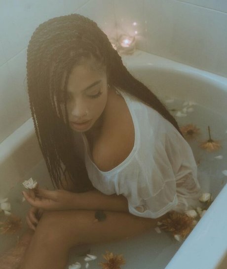 Nagie wyciekłe zdjęcie OnlyFans od Kiana Lede