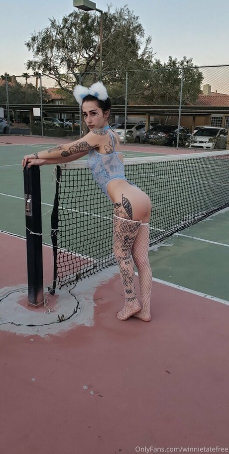Nagie wyciekłe zdjęcie OnlyFans od Winnietatefree