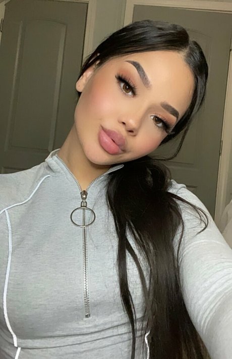 Nagie wyciekłe zdjęcie OnlyFans od Desmariie